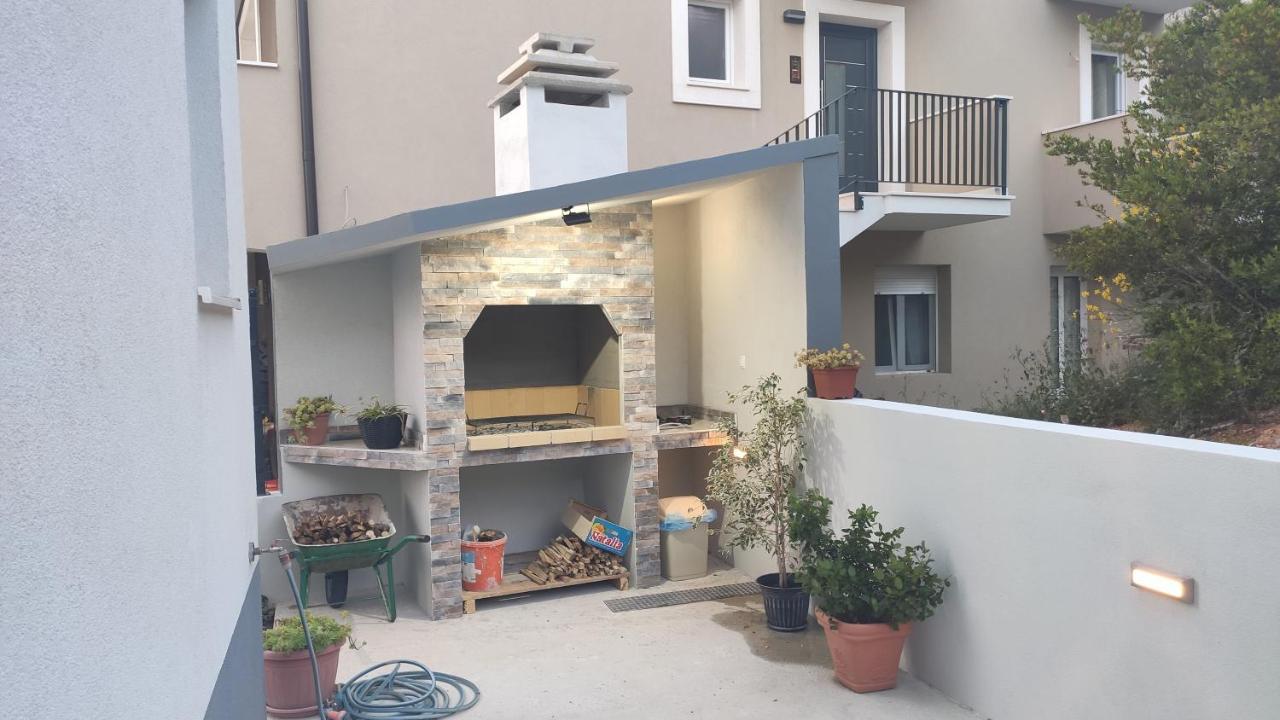 Luxury Apartment Pape Baška Voda Exterior foto